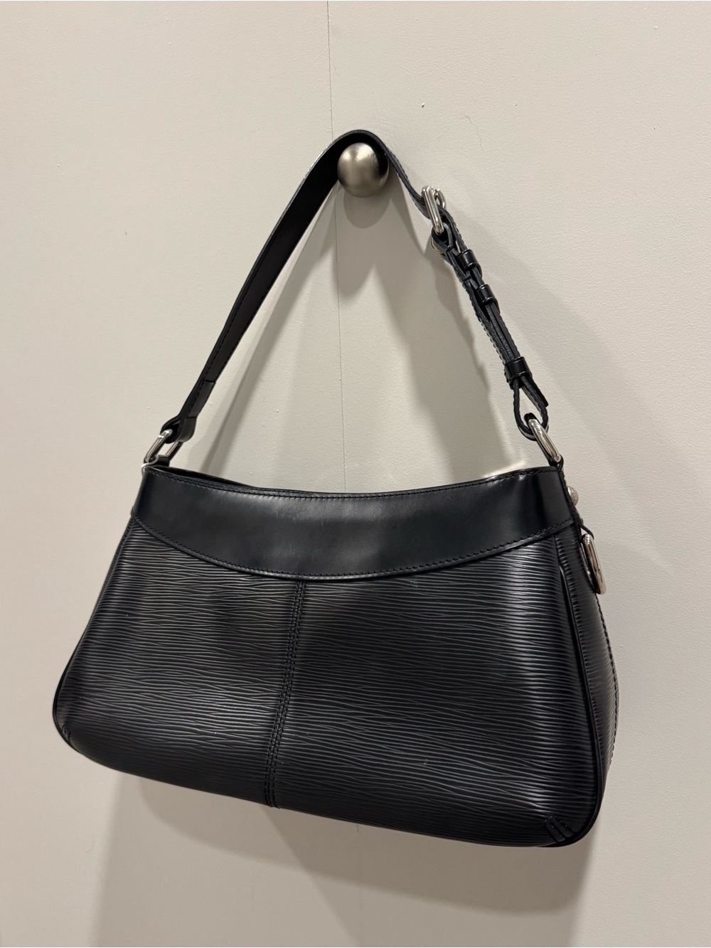 Louis Vuitton Epi Turenne PM 2006 in Black